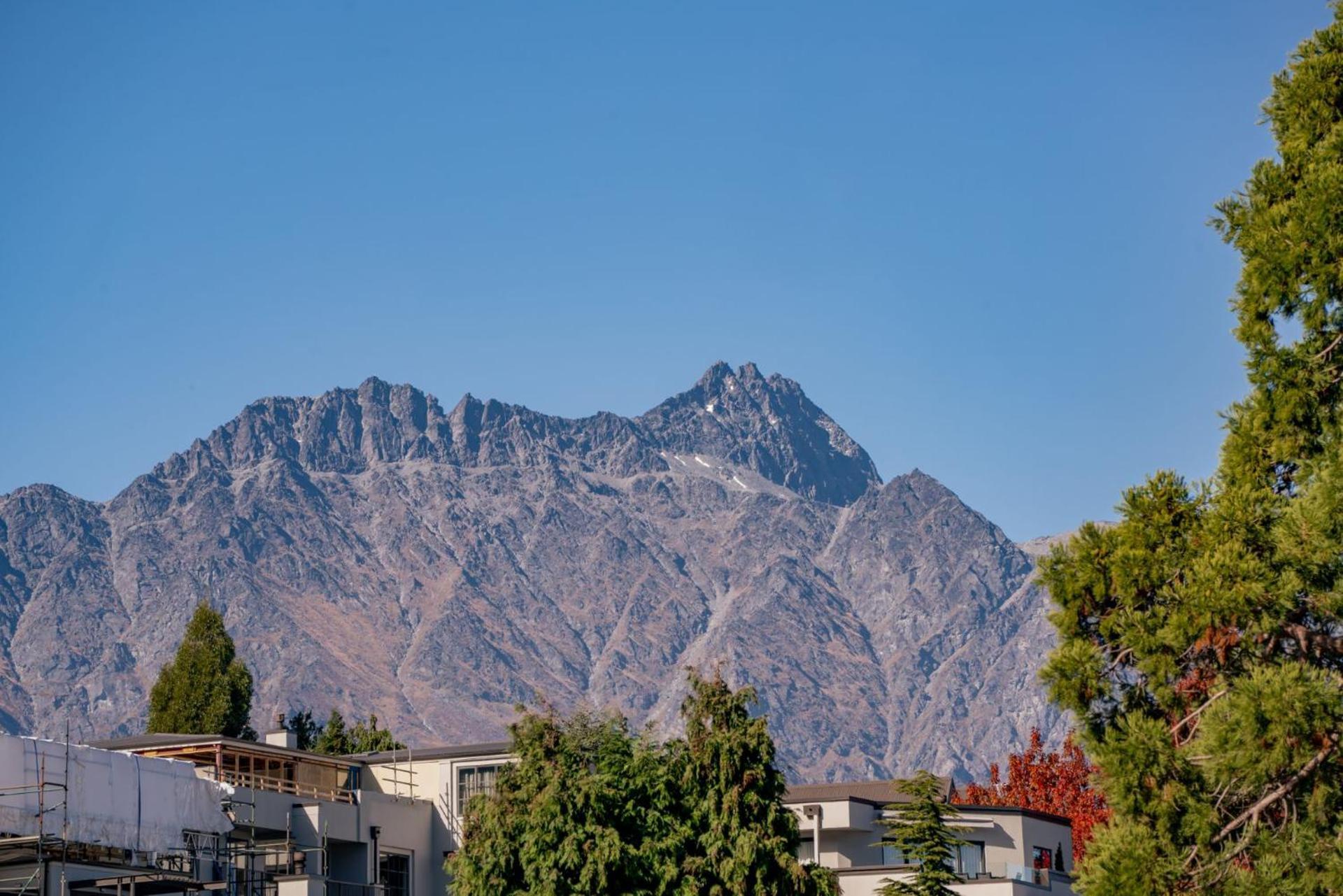 The Village Green Apartment Queenstown Dış mekan fotoğraf